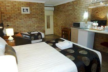 Motel View 3*